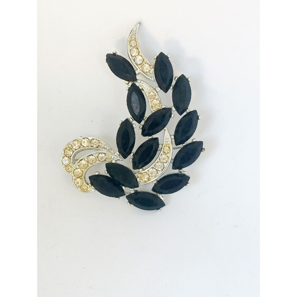 Vintage Sarah Coventry Vienna Nights Black Rhinestone Brooch Pin